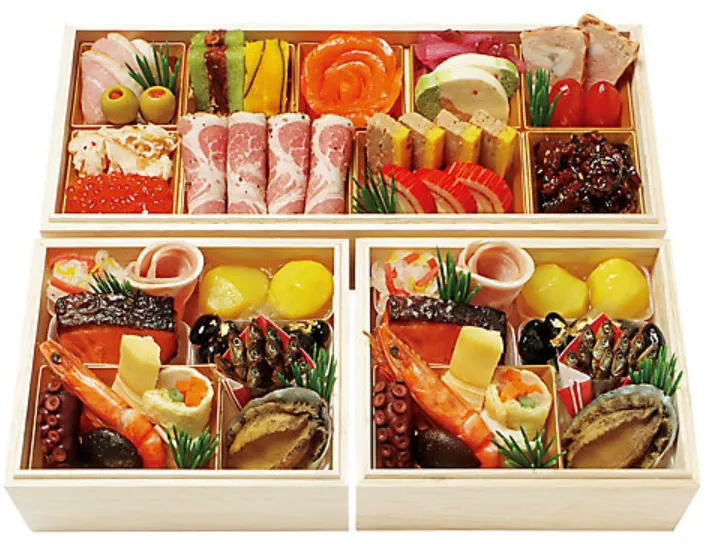 京・料亭 わらびの里 料亭のオードブルと個食おせち